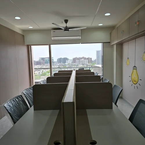 Apzom CoWorking Space Desk